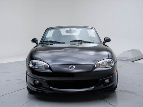 Used 2003 MAZDA MX-5 Miata image 14