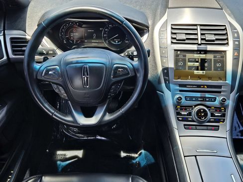 Used 2018 Lincoln MKZ Premiere FWD image 24