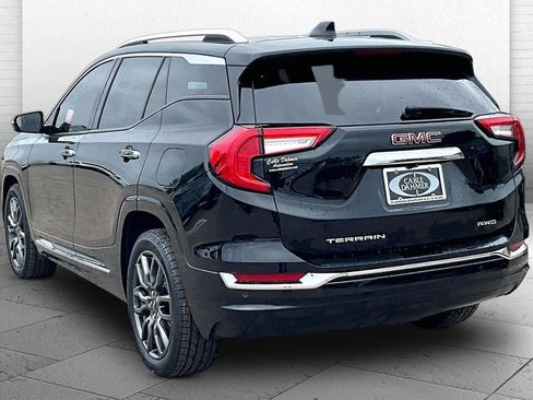 Used 2022 GMC Terrain Denali w/ Black Diamond Edition AWD/4WD image 11