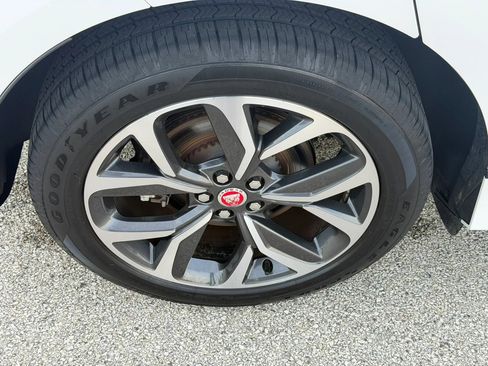 Used 2023 Jaguar I-PACE HSE AWD/4WD image 11