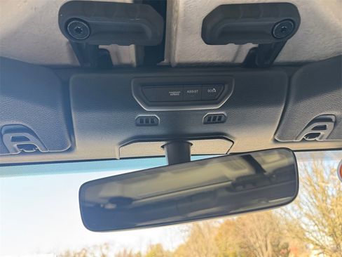 Used 2022 Jeep Wrangler Unlimited Sahara w/ Cold Weather Group image 26