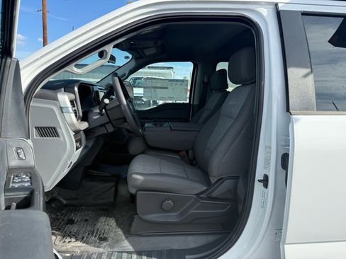 New 2025 Ford F350 XL w/ XL Chrome Package image 19