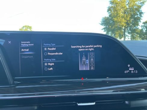 Used 2024 Cadillac Escalade Sport Platinum w/ Heavy-Duty Trailer Package image 35