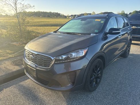 Used 2020 Kia Sorento S image 5