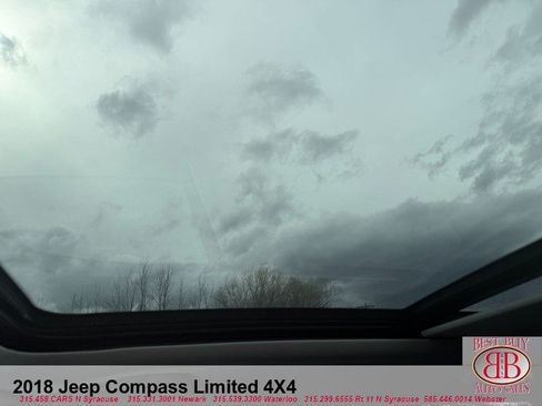 Used 2018 Jeep Compass Limited w/ Navigation Group AWD/4WD image 19