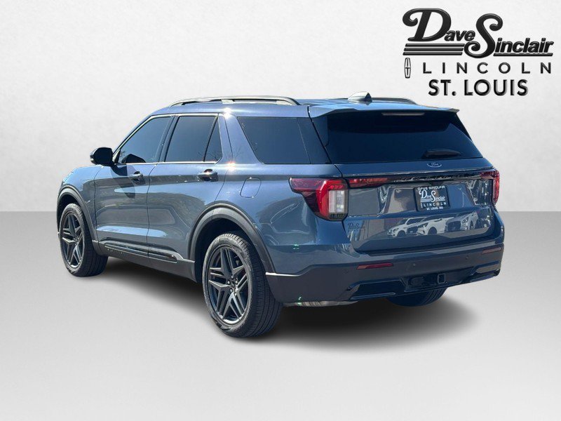 Used 2025 Ford Explorer ST-Line w/ Premium Package AWD/4WD image 5