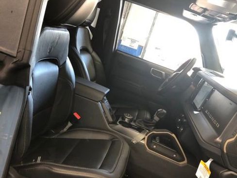 New 2025 Ford Bronco Badlands AWD/4WD image 14