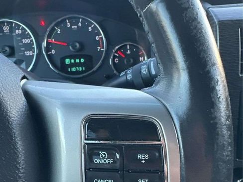 Used 2012 Jeep Liberty Limited image 30