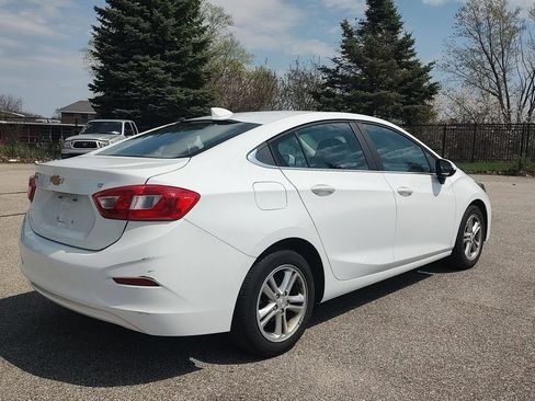 Used 2016 Chevrolet Cruze LT FWD image 16