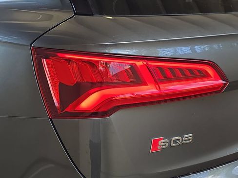 Used 2018 Audi SQ5 Prestige w/ Prestige Package AWD/4WD image 33