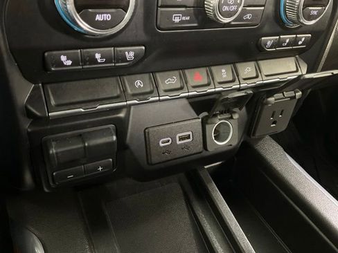 Used 2019 GMC Sierra 1500 SLT w/ SLT Premium Package image 23