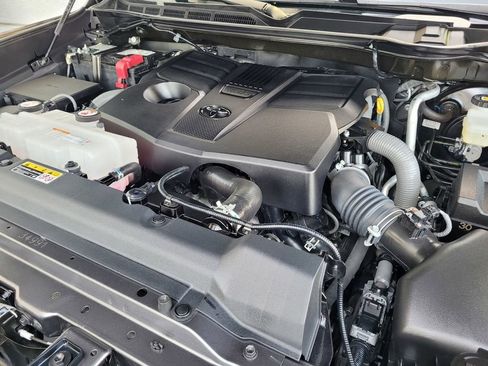 Used 2024 Toyota Tundra Platinum image 26