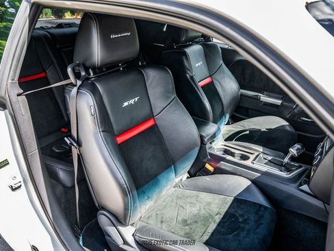 Used 2012 Dodge Challenger SRT8 w/ Premium Sound Group image 43