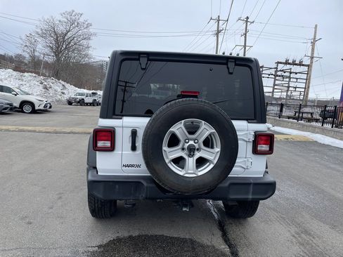 Certified 2021 Jeep Wrangler Unlimited Sport image 4