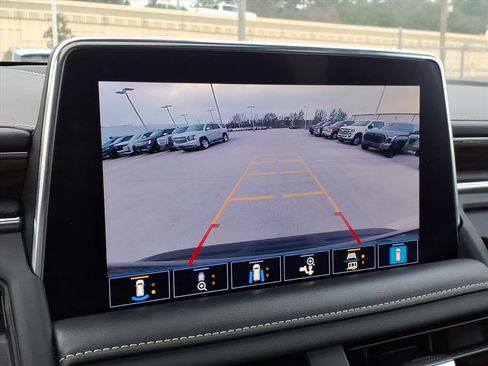 Used 2021 Chevrolet Tahoe Premier w/ Texas Edition image 26