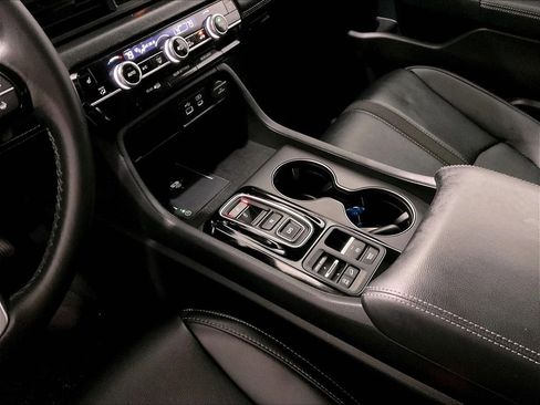 Used 2025 Honda Pilot EX-L image 21