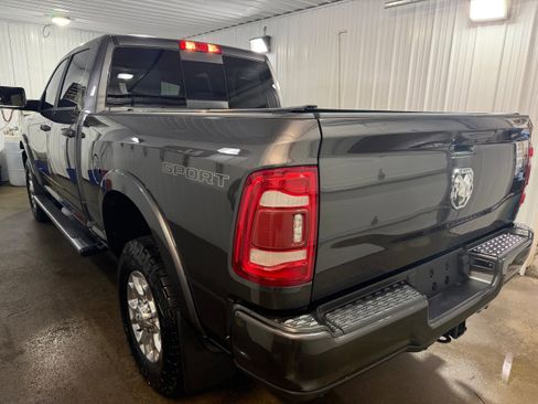Used 2022 RAM 2500 Laramie AWD/4WD image 5