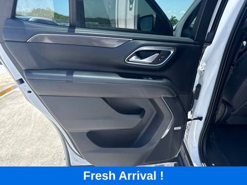 Used 2023 GMC Yukon AT4 w/ AT4 Premium Package AWD/4WD image 14