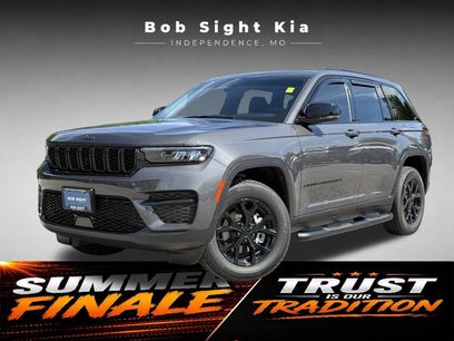 Used 2025 Jeep Grand Cherokee Altitude