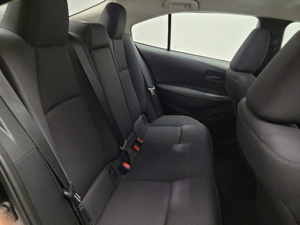 Used 2025 Toyota Corolla LE FWD image 19