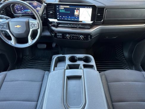 Certified 2025 Chevrolet Silverado 2500 LT w/ Convenience Package AWD/4WD image 14