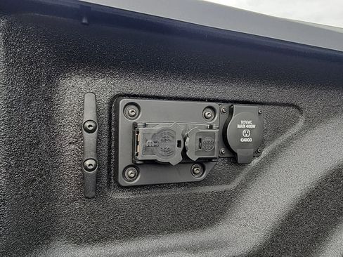 Used 2025 RAM 3500 Laramie w/ Towing Technology Group image 11