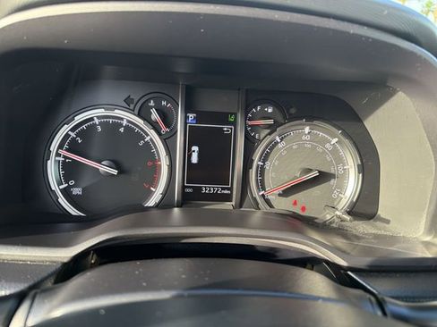 Used 2020 Toyota 4Runner TRD Off-Road Premium image 12