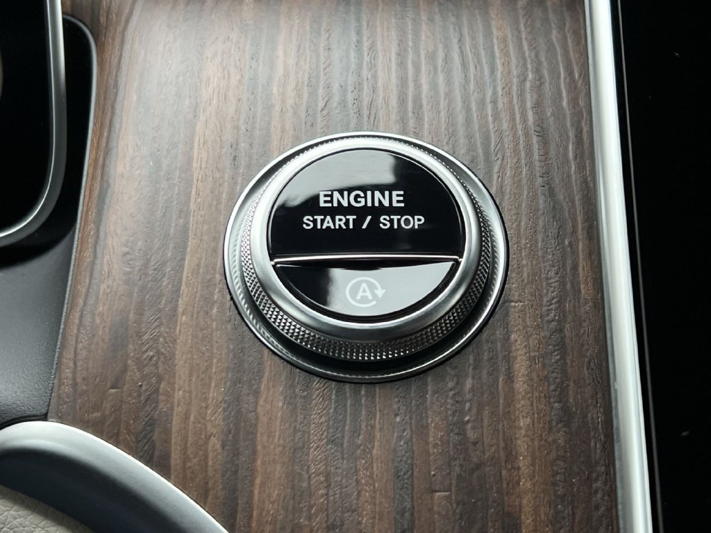 Used 2026 Mercedes-Benz GLC 300 4MATIC image 31