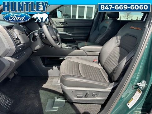 Used 2025 Nissan Pathfinder Rock Creek AWD/4WD image 18