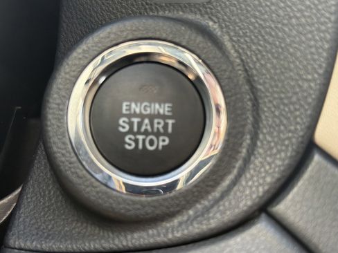 Certified 2025 Subaru Legacy Limited image 27