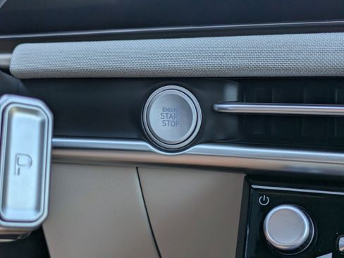 New 2026 Hyundai Tucson Limited image 27