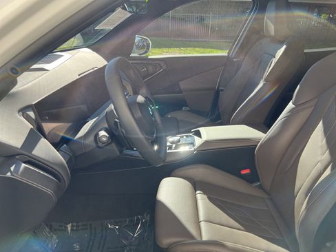 Used 2025 BMW X3 xDrive30i w/ M Sport Package image 8