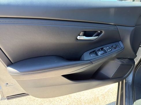 Used 2025 Nissan Sentra SV FWD image 18