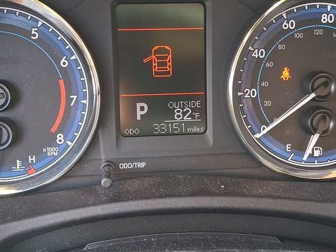 Used 2019 Toyota Corolla LE FWD image 19