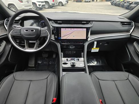 New 2026 Jeep Grand Cherokee Limited AWD/4WD image 5