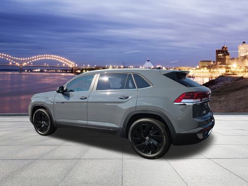 New 2026 Volkswagen Atlas Cross Sport SE image 3