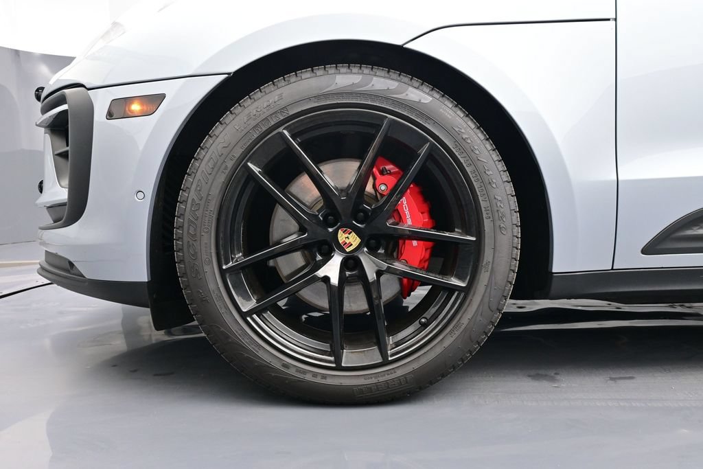 Certified 2023 Porsche Macan S AWD/4WD image 6