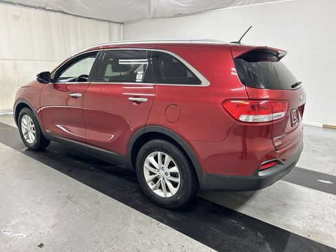 Used 2017 Kia Sorento AWD image 7