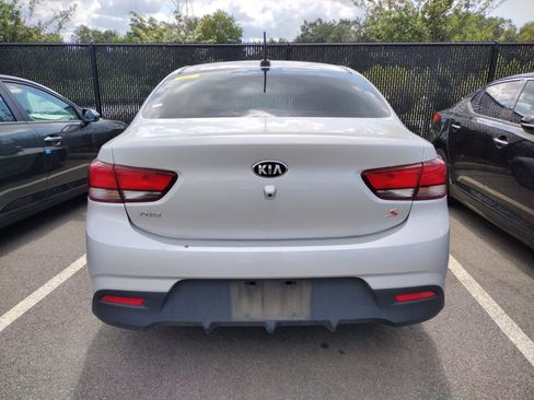 Used 2020 Kia Rio S FWD image 5