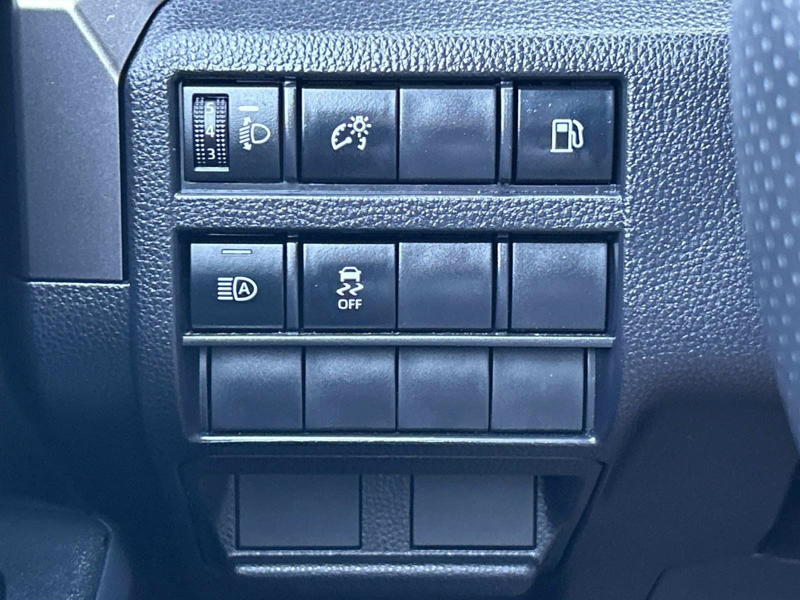 Used 2026 Toyota 4Runner SR5 AWD/4WD image 21