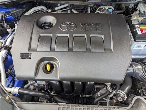 Used 2018 Toyota C-HR XLE image 21