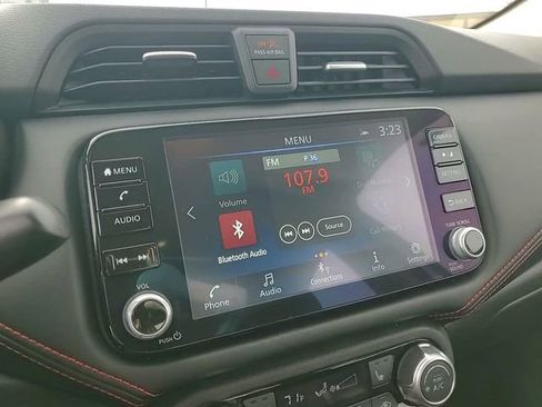 Used 2024 Nissan Versa SR image 19