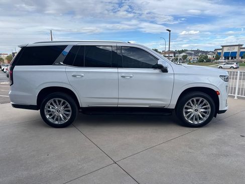 Used 2023 Cadillac Escalade Premium Luxury w/ Performance Package AWD/4WD image 6
