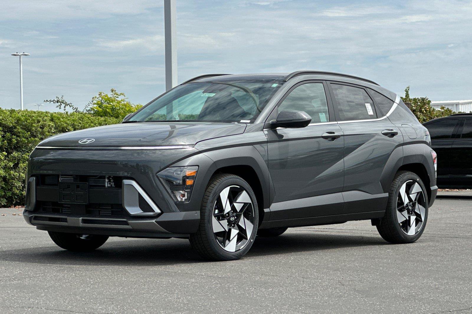 New 2026 Hyundai Kona Limited FWD image 7