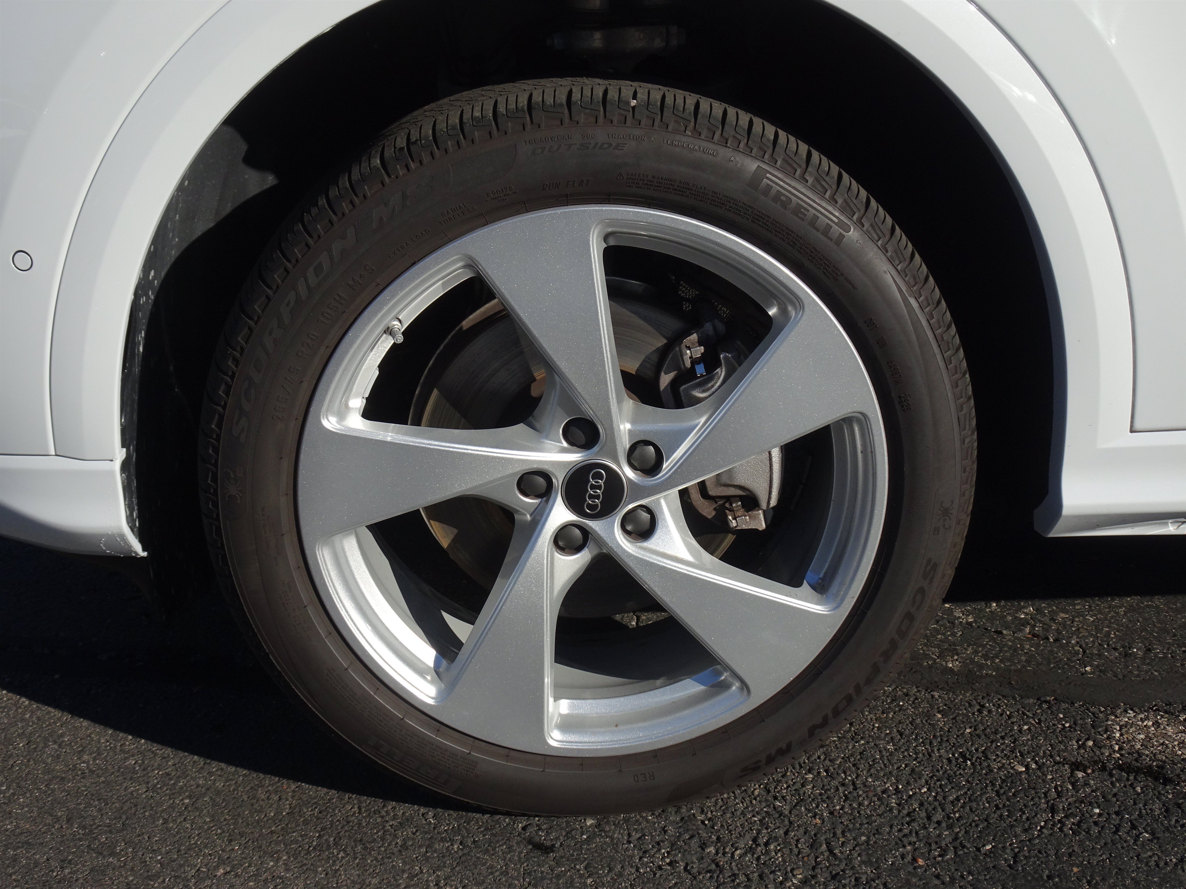 Certified 2025 Audi Q5 Premium w/ Premium Plus AWD/4WD image 8