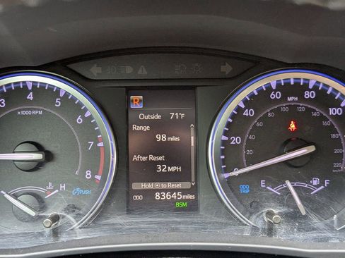 Used 2019 Toyota Highlander Limited FWD image 28