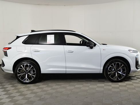 New 2026 Audi Q3 quattro 2.0T image 8