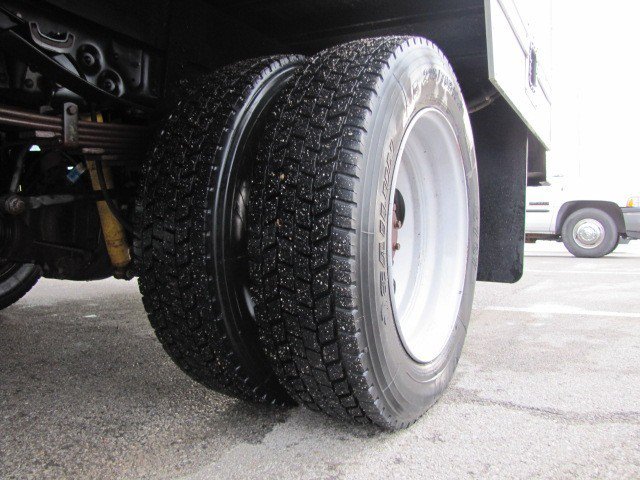 Used 2015 Ford F550 2WD Regular Cab Super Duty image 15