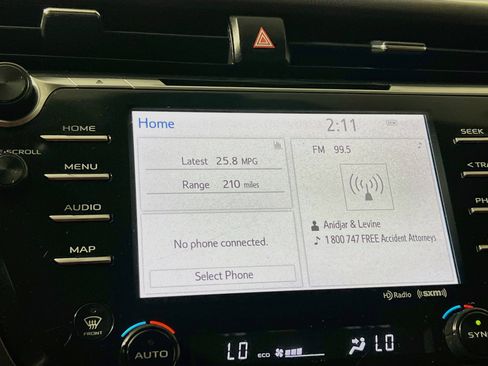 Used 2019 Toyota Camry XSE FWD image 27
