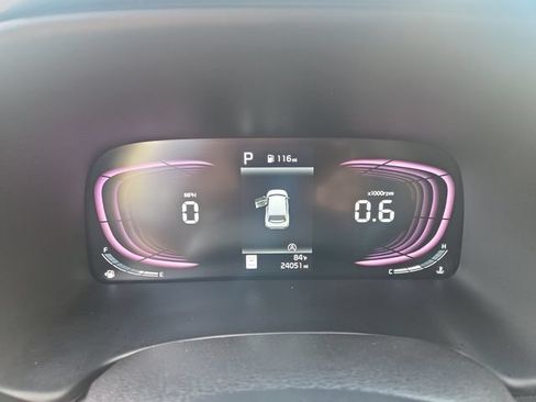 Used 2025 Kia Soul LX w/ LX Technology Package FWD image 19
